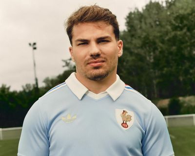 Kit clash farce looms as France set to wear special pale blue shirt against England