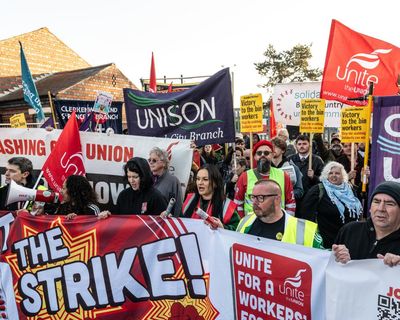 Unite announces cut to Labour membership fees by £580,000