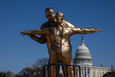 New satirical statue depicts Trump and Epstein as doomed lovers from Titanic