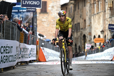 'Very disappointed, I made a few wrong choices' – Does Wout van Aert have positioning issues to address before the major Classics after another missed opportunity?