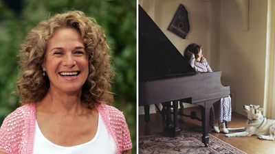 Carole King's '70s Living Room Led With Personality, Warm Wood, and Cream Walls – In 2026, Her Cozy Laurel Canyon Look is Back