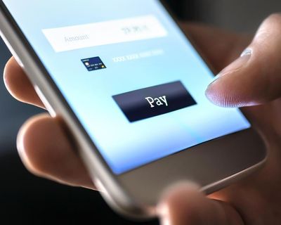 AI scams drove UK reports of fraud to record 444,000 last year