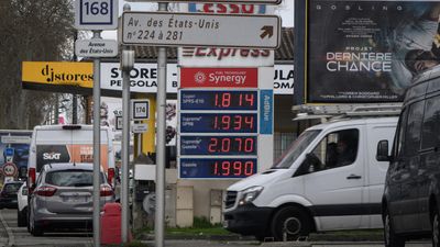 TotalEnergies caps petrol and diesel prices at French service stations