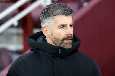 Stephen Robinson joins Aberdeen as head coach from St Mirren