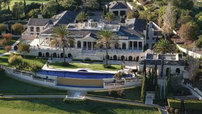 Here's Why Billionaires Like Elon Musk, Mark Zuckerberg Use Mortgages to Buy Mansions