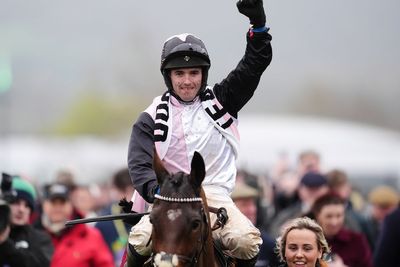 Heart Wood seizes Cheltenham Festival redemption but Fact To File withdrawal raises vital question