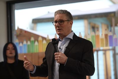 Screaming child interrupts Starmer’s speech in Northern Ireland