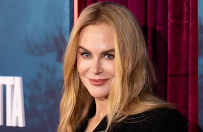 Nicole Kidman and daughter act out Bridesmaids