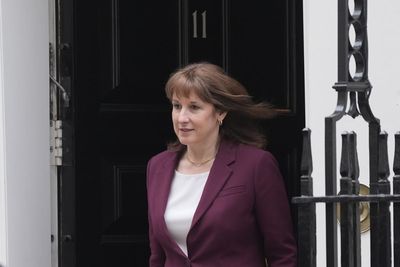 Rachel Reeves asks watchdog to ‘crack down’ on fuel ‘rip-offs’ amid Iran war