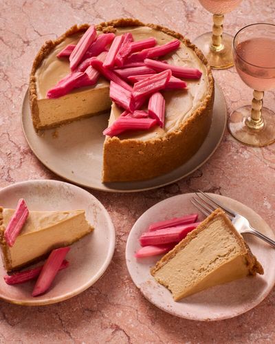 Benjamina Ebuehi’s recipe for caramelised white chocolate and rhubarb cheesecake