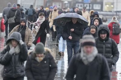 UK economy flatlined in January, figures show