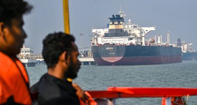 Oil Tanker Reaches Mumbai After ‘Dark Transit’ Through Strait of Hormuz Amid Middle East Conflict