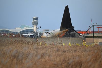 South Korean police raid transport ministry as probe into Jeju Air crash intensifies
