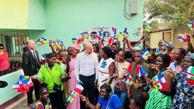 French FM begins Central African visit as relations with Bangui warm