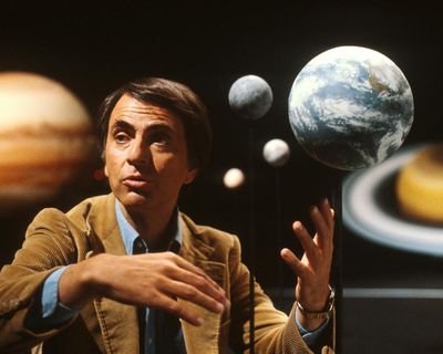 Grammarly removes AI Expert Review feature mimicking writers after backlash