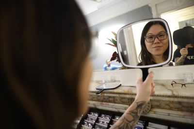 What experts want you to know about the squigglies in your vision