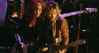 “She told me, ‘That Les Paul’s too heavy for you, honey. You’re not gonna be able to do that.’ So she took me to Norm’s Rare Guitars”: When Bonnie Raitt took Melissa Etheridge guitar shopping – and convinced her to swap her Les Paul for a Strat