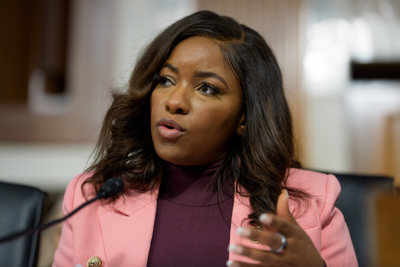 Fugitive fake cop killed by SWAT team previously worked security for Jasmine Crockett: report