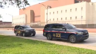 ICE Agents Caught Pretending to Be US Marshals at Chicago Courthouse as Staff Block Entry Raising Federal Misconduct Concerns