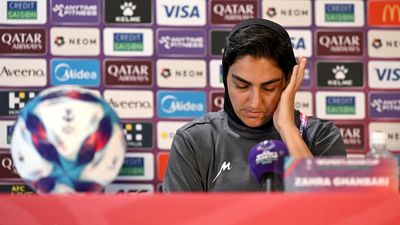 Family kidnap claims as Iranian soccer players return