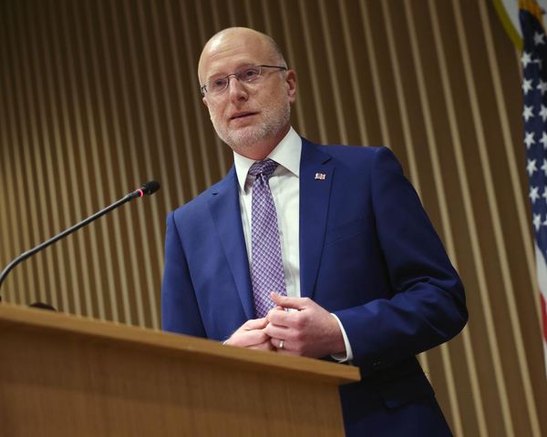 Republican rebukes FCC chair’s threats to revoke broadcast licenses over Iran war