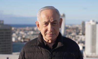 The 'Five-Finger' Strategy: Did Benjamin Netanyahu Want the World to Think He's AI?