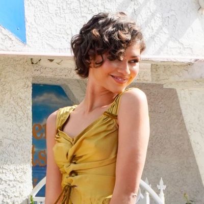 Zendaya Swaps Her Vintage Wedding Band Gold Look for a Bridal White Louis Vuitton Gown Before the Oscars