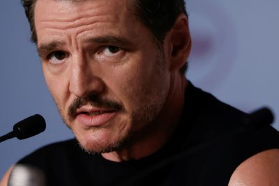 5 Photos of Pedro Pascal Without a Mustache: Fans Say 'Internet's Daddy' Looks Unrecognisable During Oscars 2026