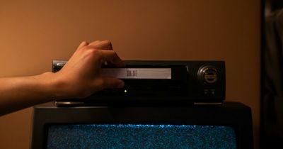 “Think You’re A ’70s Kid?”: Prove It By Naming 30 Films Like Jaws And Rocky From Just One Scene