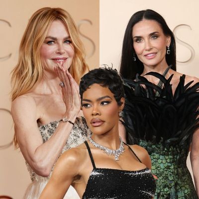 The Most Glamorous 2026 Oscars Live Red Carpet Beauty Updates