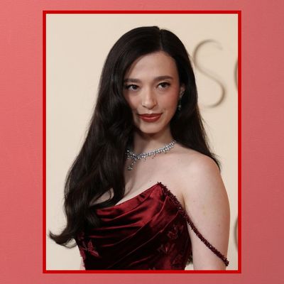 Mikey Madison’s Long, Tousled Waves at the 2026 Oscars Are a Sultry Switch-Up From Last Year