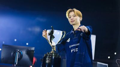 Former Fortnite and Valorant pro Sahara wins Capcom Cup 12