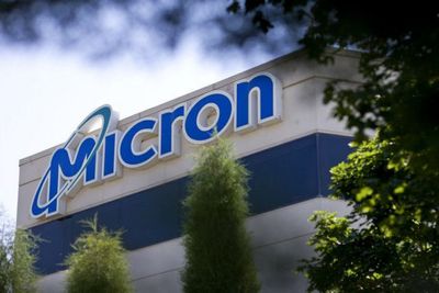 Micron Technology Shares Jump 5% to $426.13 as AI-Driven HBM Demand Fuels Rally Ahead of Earnings