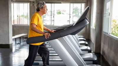 A kinesiologist who specializes in working with seniors says this simple walking workout is the best way to improve cardiovascular fitness and overall health