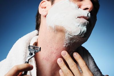 5 Dermatologist Backed Fixes for Razor Bumps
