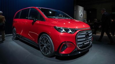 The Mercedes VLE Fixed The Biggest Problem With 'Luxury' Vans