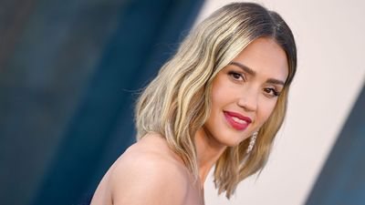In a hair rut? This simple tip from Jessica Alba’s hairstylist could help you break out of it
