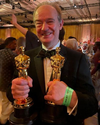Selfies, sniffer dogs and superstition – Peter Bradshaw’s big night out at the Oscars!