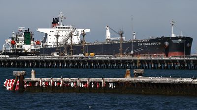 Sending Australian navy to Middle East not a priority