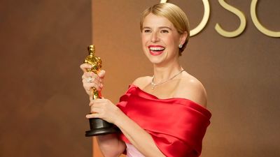 From reality TV to Oscar winner, Jessie Buckley thanks 'incredible women I stand beside' as she becomes first Irish woman to win best actress