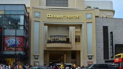 Insider rips the bizarre privilege of being a seat filler, revealing terrifying restrictions on what they can’t do at award shows