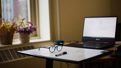 Professor drops chilling truth about why students are now sabotaging their own essays, and yes, it is to protect their academic careers