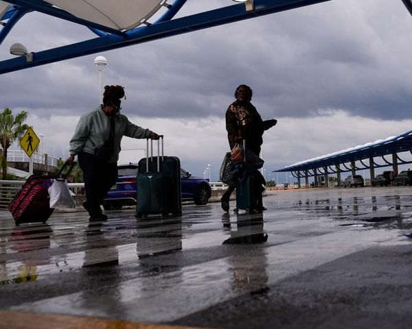 Thousands of flights canceled as winter storm marches across US