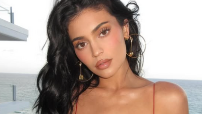 Kylie Jenner 'Ozempic Hands' Explained: Plastic Surgeon Reveals Truth Behind Inside 'The Kardashians' Star's Transformation