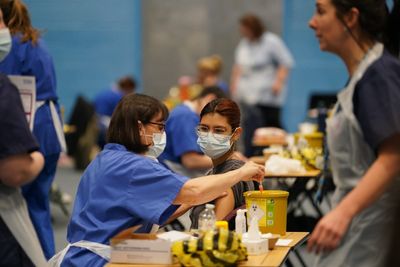 Meningitis B: The symptoms to know as new data reveals risk to students