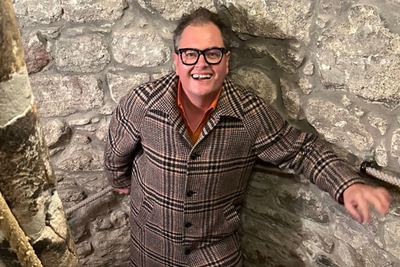 Alan Carr to become a baron after buying Scottish castle: ‘I’m getting my own tartan’