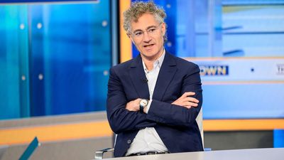 Palantir CEO: Why 'thinking differently' is the secret to winning the AI race