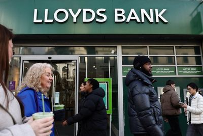 Lloyds faces questions over ‘troubling’ banking app glitch that showed other users’ transactions