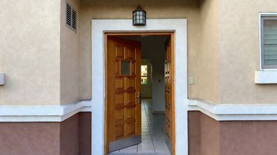 A tenant received a suspicious note to leave their apartment unlocked, Reddit was immediately on high alert