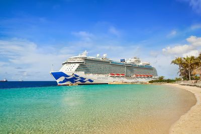 Popular cruise line under fire for quietly raising onboard charges